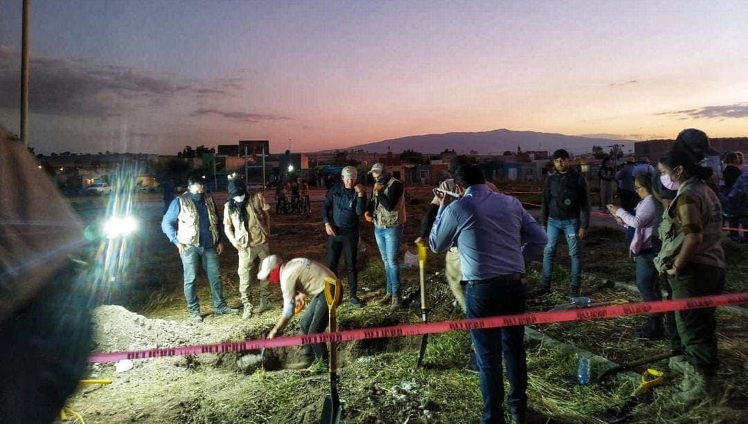 Buscadoras de Sonora hallan restos humanos en parque de diversiones en Jalisco