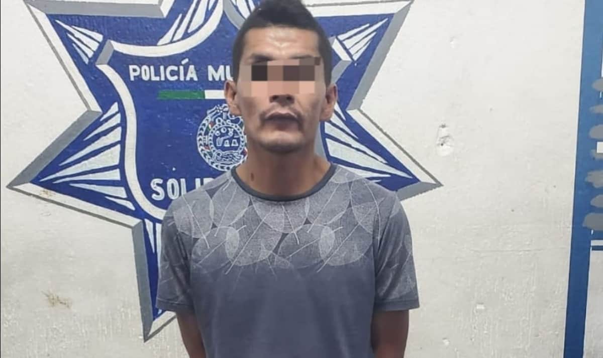 Aseguran a sujeto en posesión de drogas en la colonia Centro de Playa del Carmen