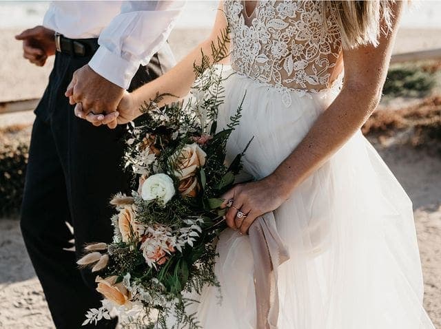 Familia estadounidense demanda a hotel por 5 mdd, tras "arruinar" la boda de su hija