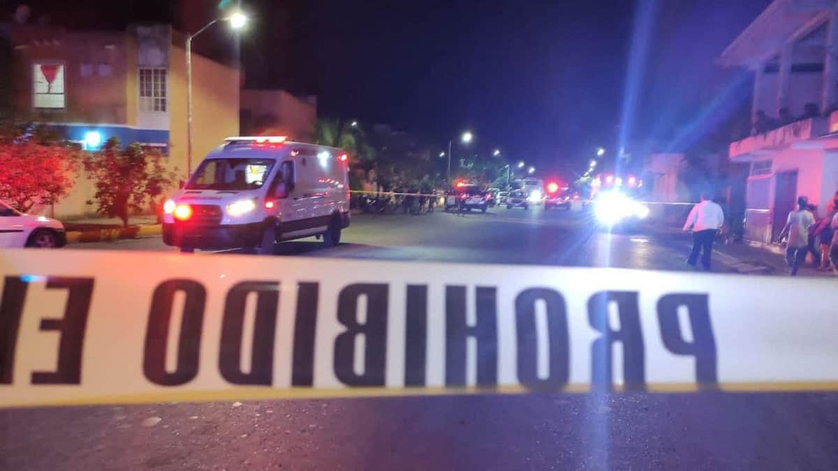 Ejecutan a un hombre en tienda de Playa del Carmen; hay dos detenidos