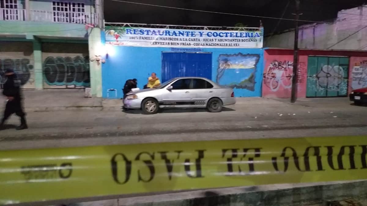 Disparan afuera de una coctelería de Cancún
