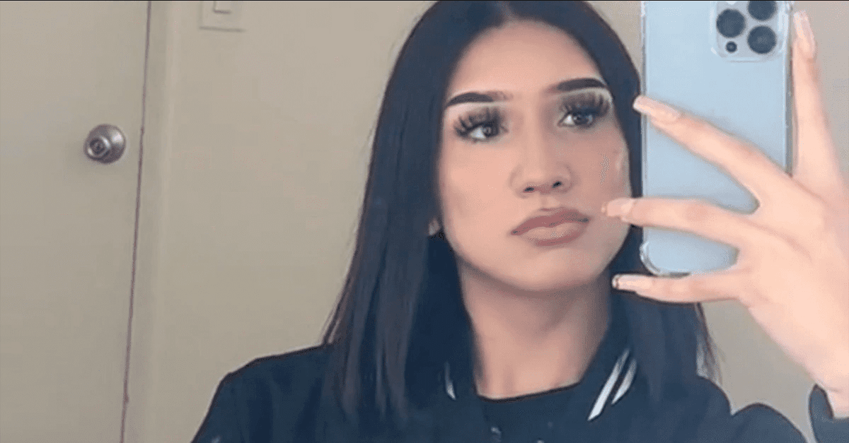 Modelo de OnlyFans descubre que su padre es uno de sus suscriptores y desata polémica