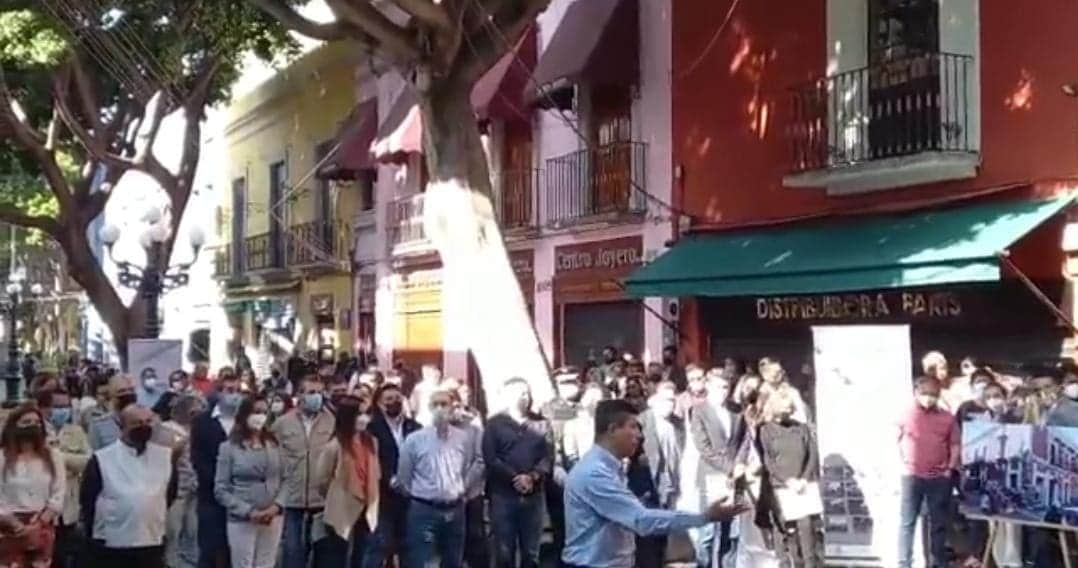 Buscan a indigentes del centro de Puebla luego que Ayuntamiento "limpiara" zona