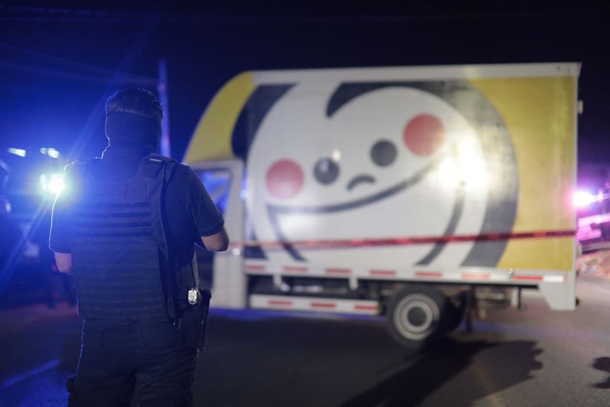 Sicarios llegaron en camión de frituras para masacre en Zinapécuaro