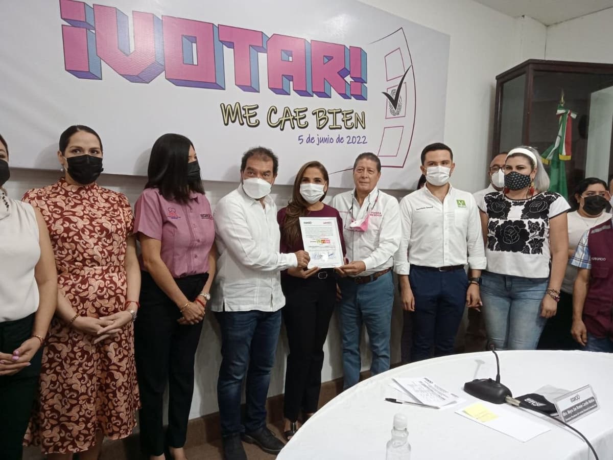 Entregan constancias a candidatos a la gubernatura