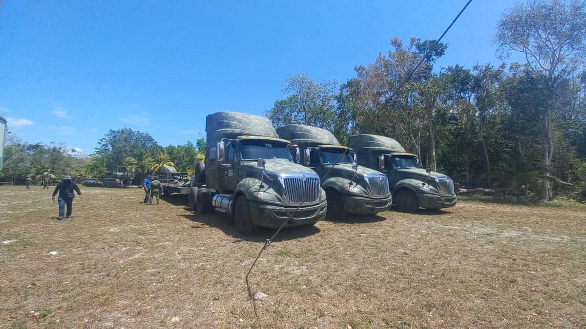 Arriban a Tulum militares con maquinaria para el Tren Maya