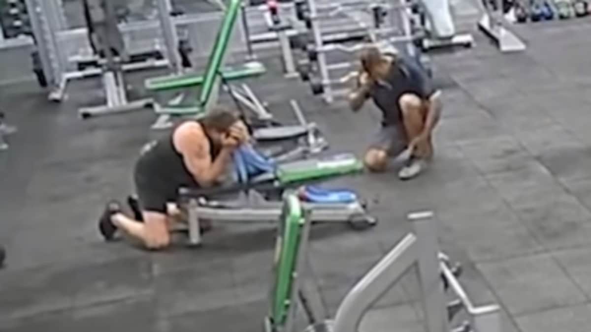 VIDEO: Golpea con pesa a un hombre en el gimnasio y le fractura el cráneo