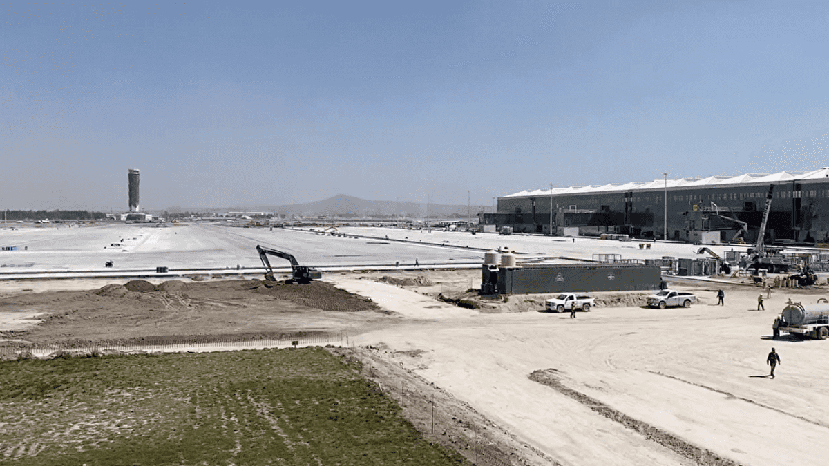 Taxistas calculan costos para llegar al AIFA desde diversa zonas de CDMX