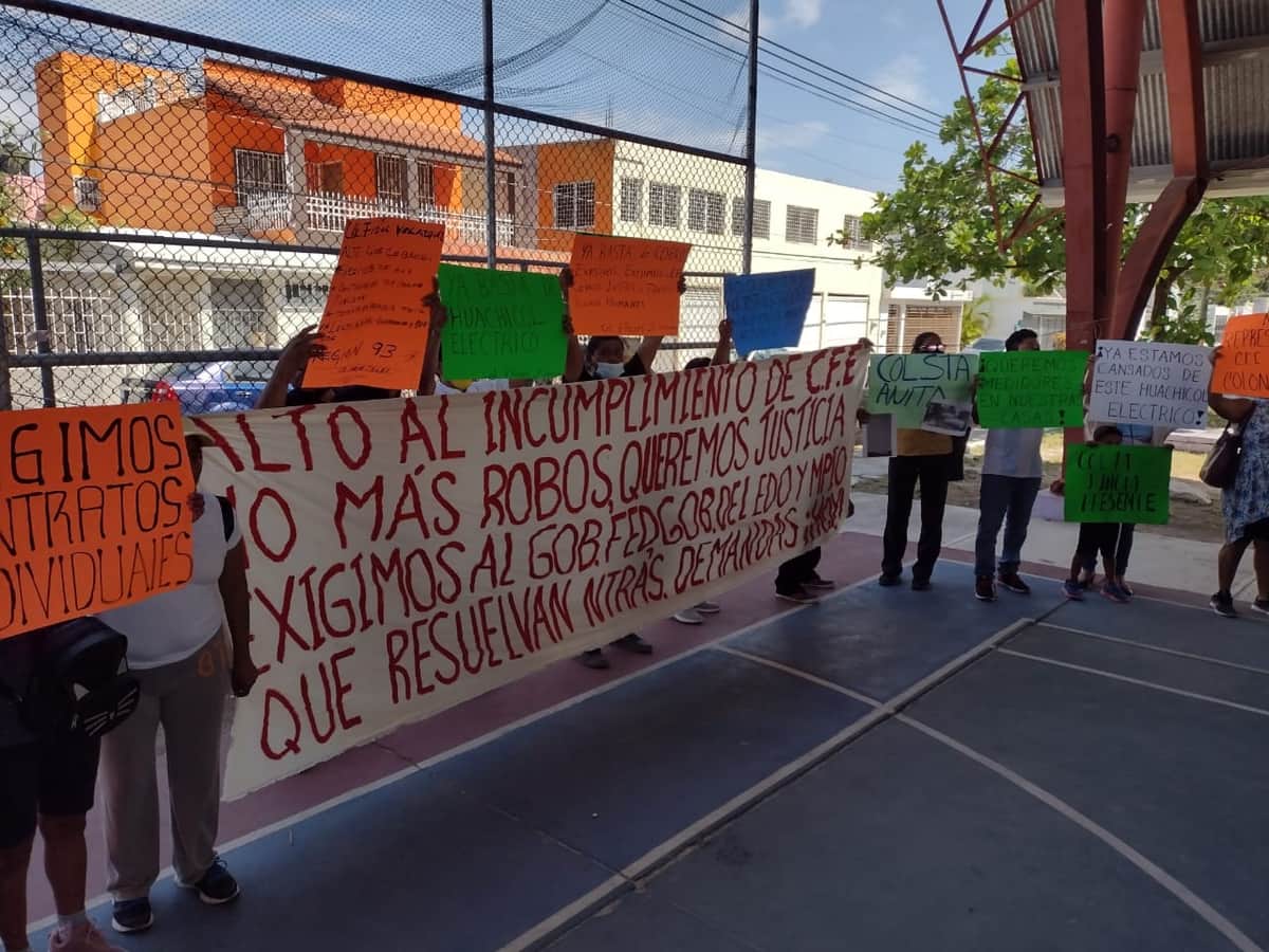 Protestan vecinos de colonias irregulares contra la CFE en Cancún