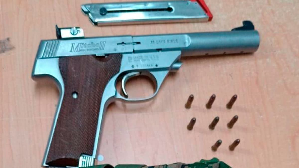 Aseguran arma de fuego en colonia Centro de Playa del Carmen