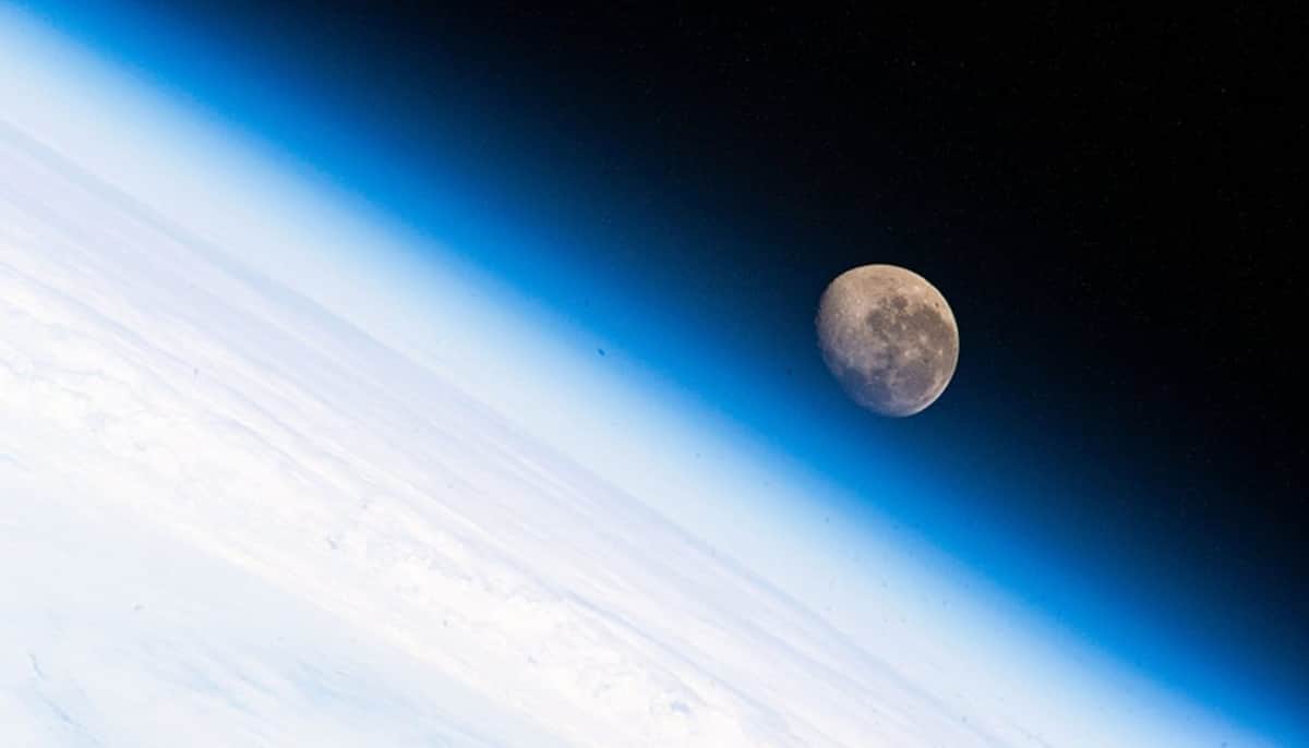 Cohete se habría estrellado contra la Luna y formado un nuevo cráter, aseguran científicos