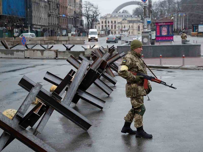 Acuerdan Ucrania y Rusia cese temporal de alto al fuego