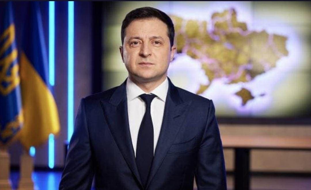 Afirma presidente de Ucrania que han asesinado a casi 9 mil rusos