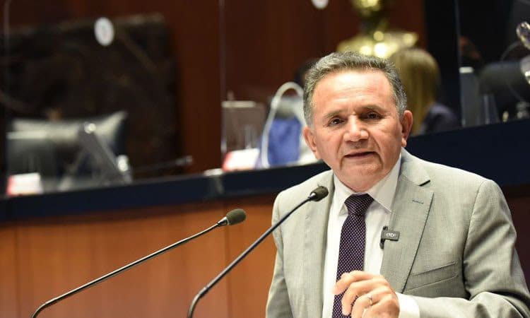 Reporteros acusan al senador José Luis Pech de llamarlos “pobres pendejos”; el legislador lo niega