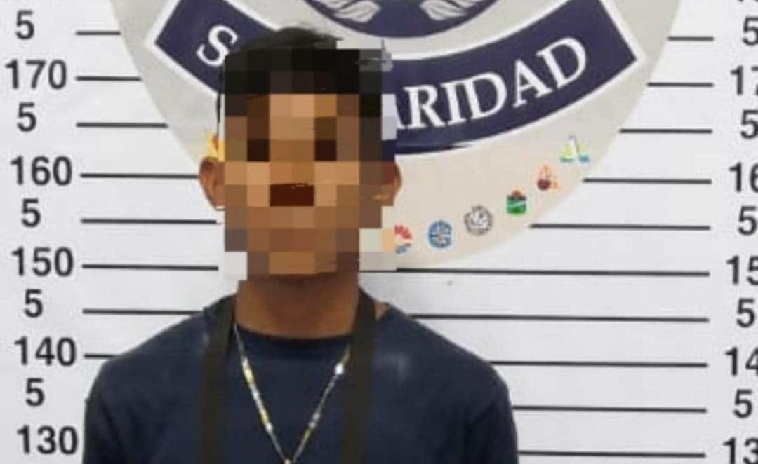 Detienen a menor de 16 años con 12 bolsas de droga en Playa del Carmen