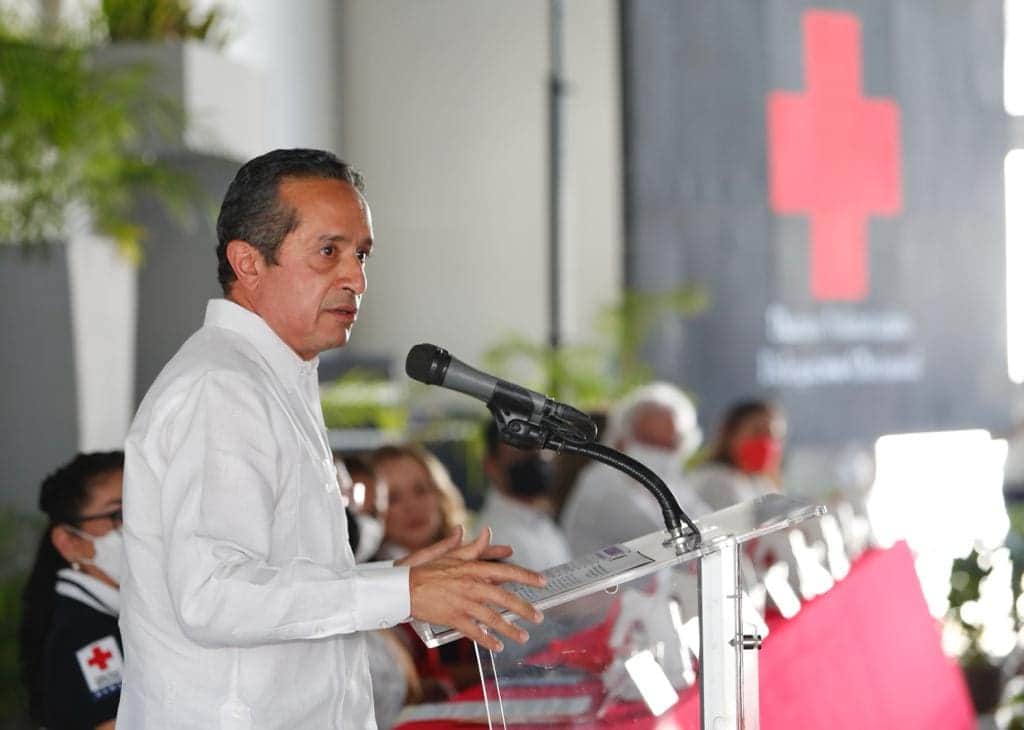 Queda postergado nombramiento de Carlos Joaquín como embajador