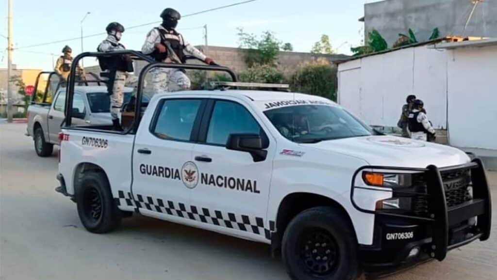 Guardia Nacional entrega a elemento que mató a estudiante en Guanajuato