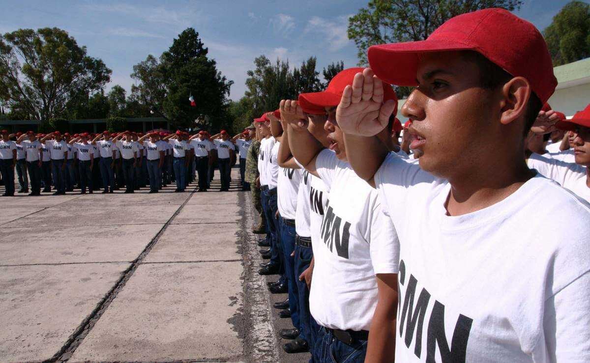 Servicio Militar: Senado prohíbe a menores de edad adelantarlo y elimina prisión a quien no lo haga