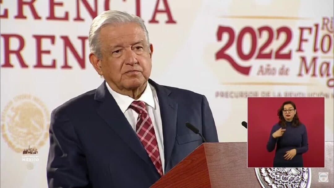 Acusa AMLO a empresarios de la Riviera Maya de ser "rateros"