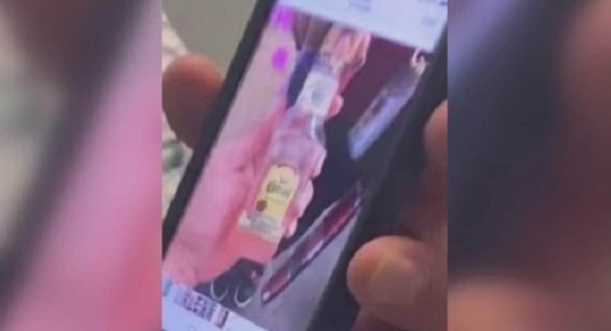 Niña confunde un tequila con jugo y emborracha a sus compañeritos del kínder