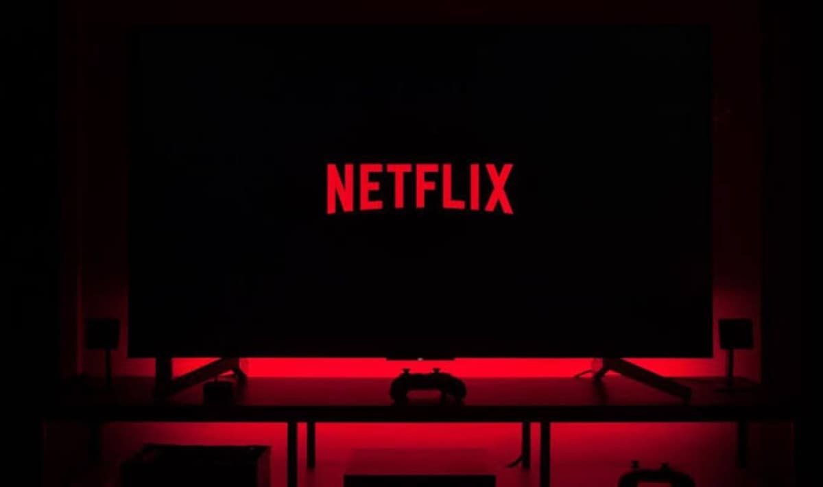 Netflix pierde 200 mil suscriptores por primera vez en una década y busca bajar precios