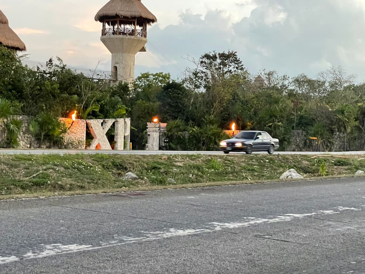 Ejecutado afuera de Xplor era turista con historial delictivo