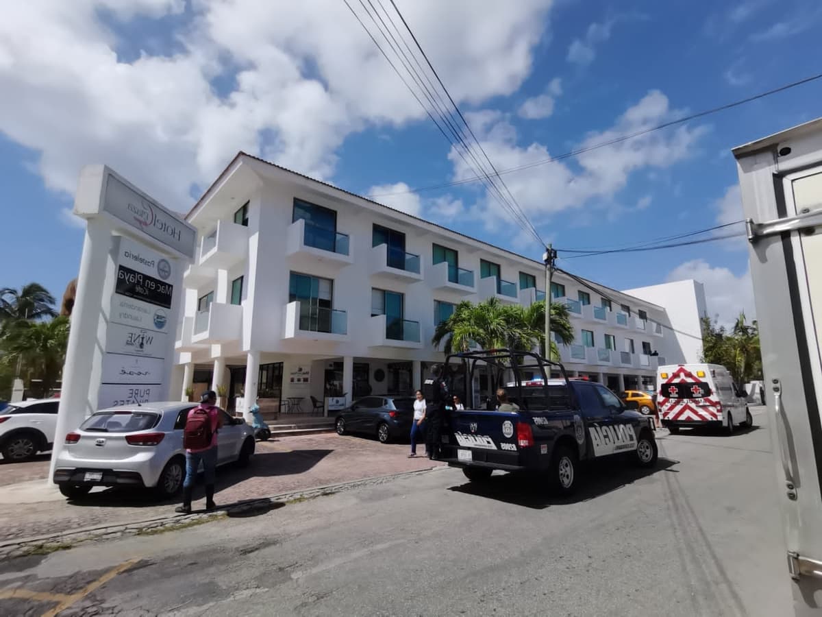 Italianos se pelean en hotel de Playa del Carmen y uno acaba acuchillado