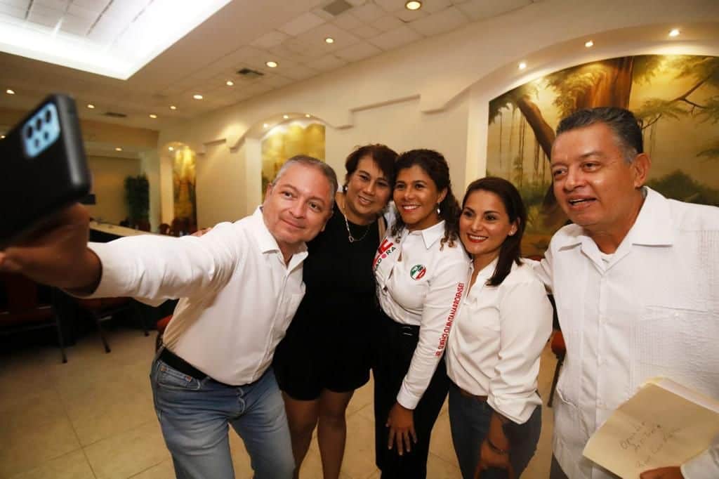 En mi gobierno habrá oportunidades para los quintanarroenses: Leslie Hendricks