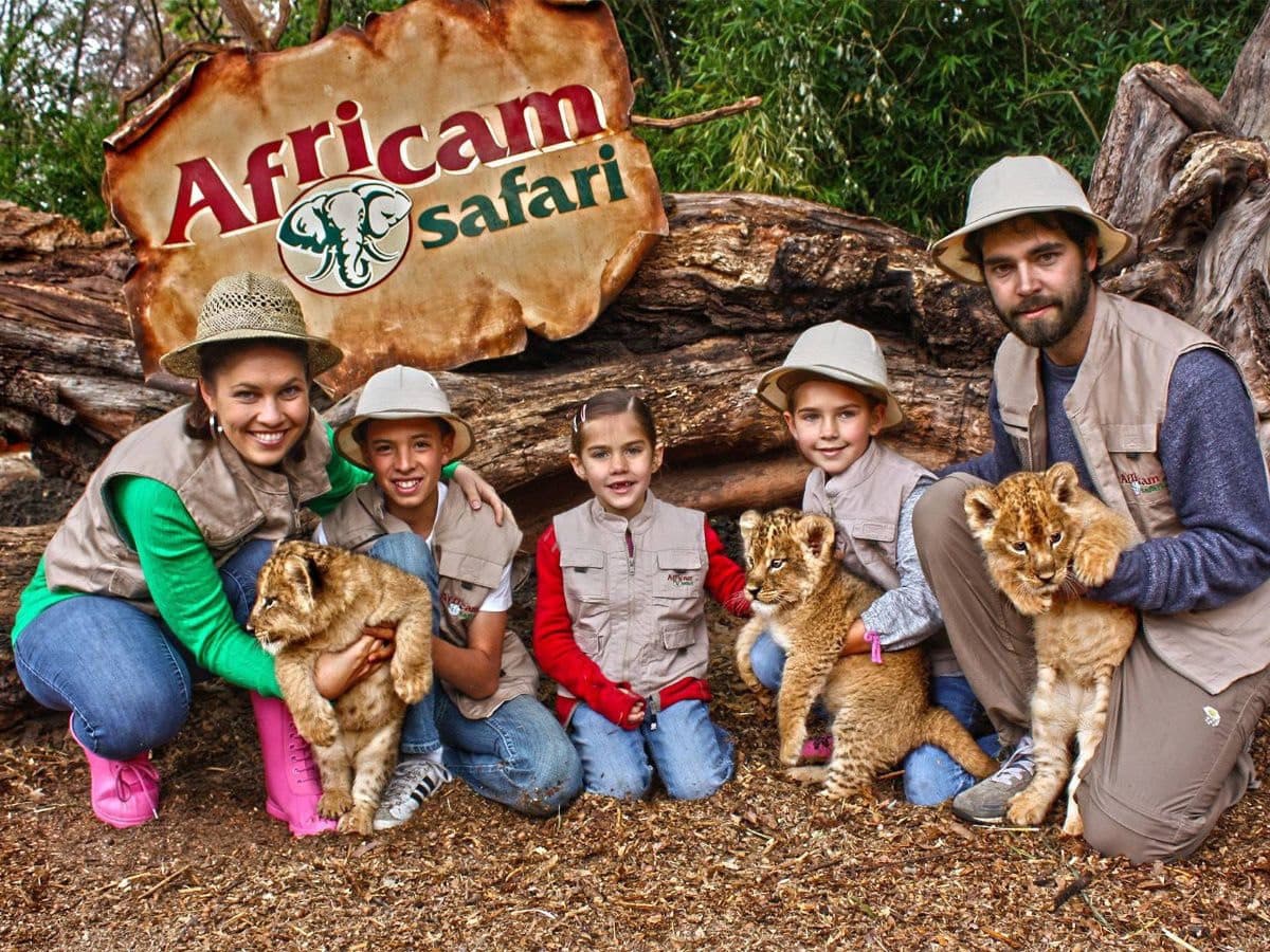 Africam Safari festeja su 50 aniversario abriendo cápsula del tiempo