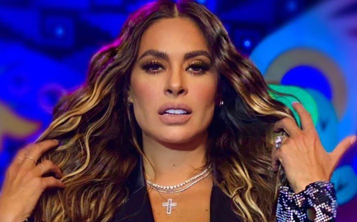 Recolectan firmas para sacar a Galilea Montijo de Netas Divinas