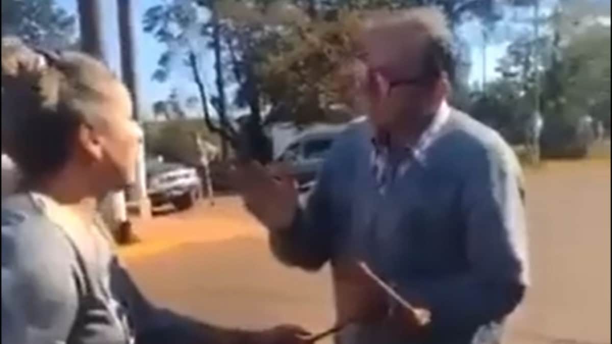 Video: Hombre ata a un perro a su camioneta y lo arrastra