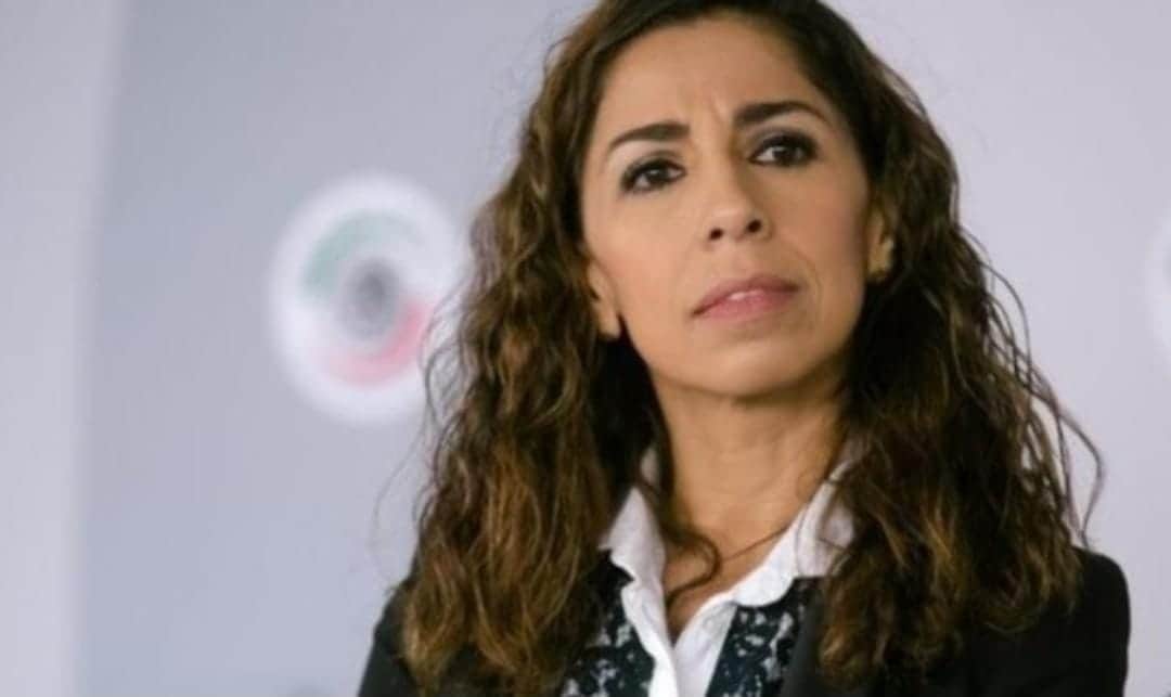 ¿Mete la mano Marybel Villegas en la consulta ciudadana?