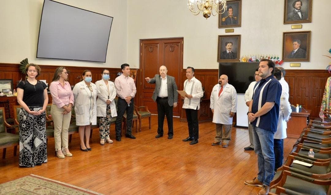 Renuncia secretario de Salud de Veracruz tras hallar miles de medicinas a punto de caducar