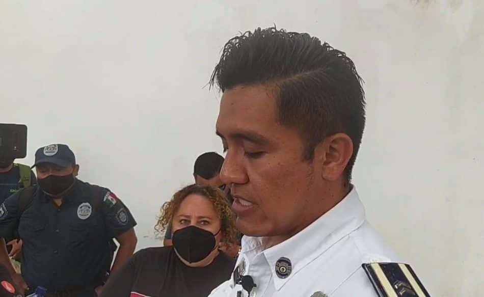 Policías de Cozumel se lanzan en paro de labores