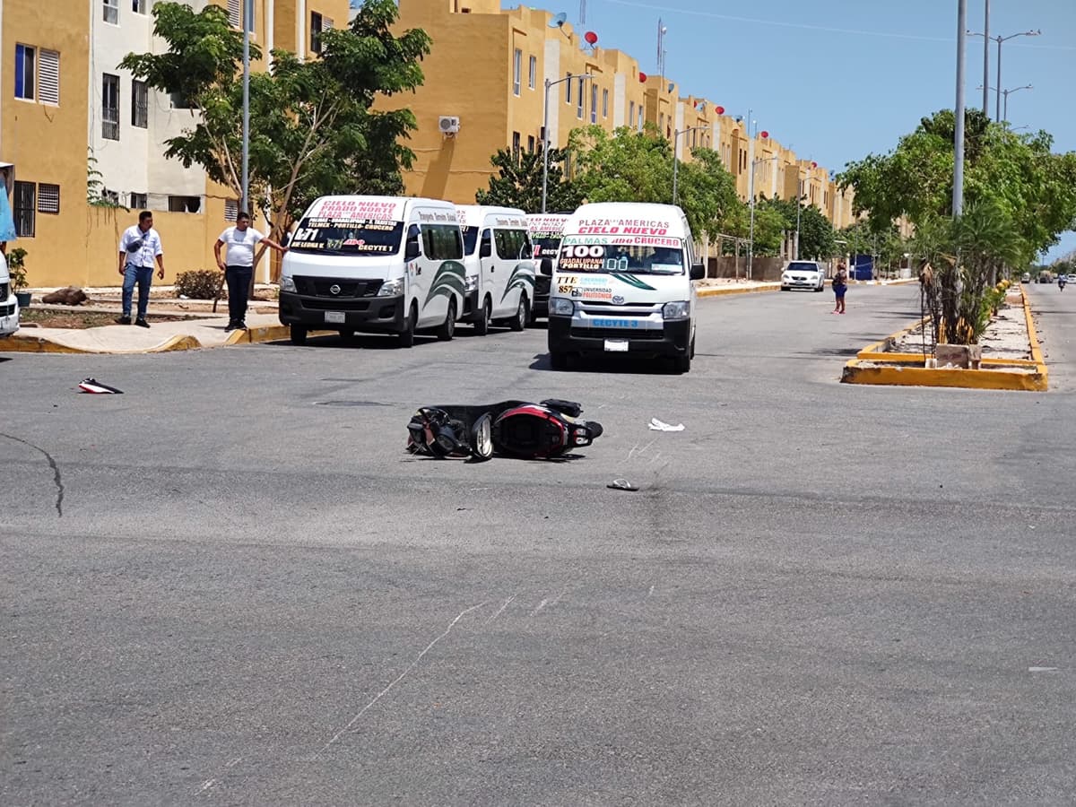 Muere motociclista al chocar por alcance contra una motoneta en Cancún