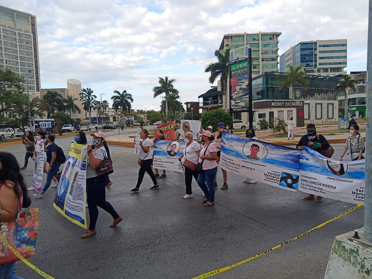 Marchan madres de desaparecidos en Cancún para exigir acción a la Fiscalía