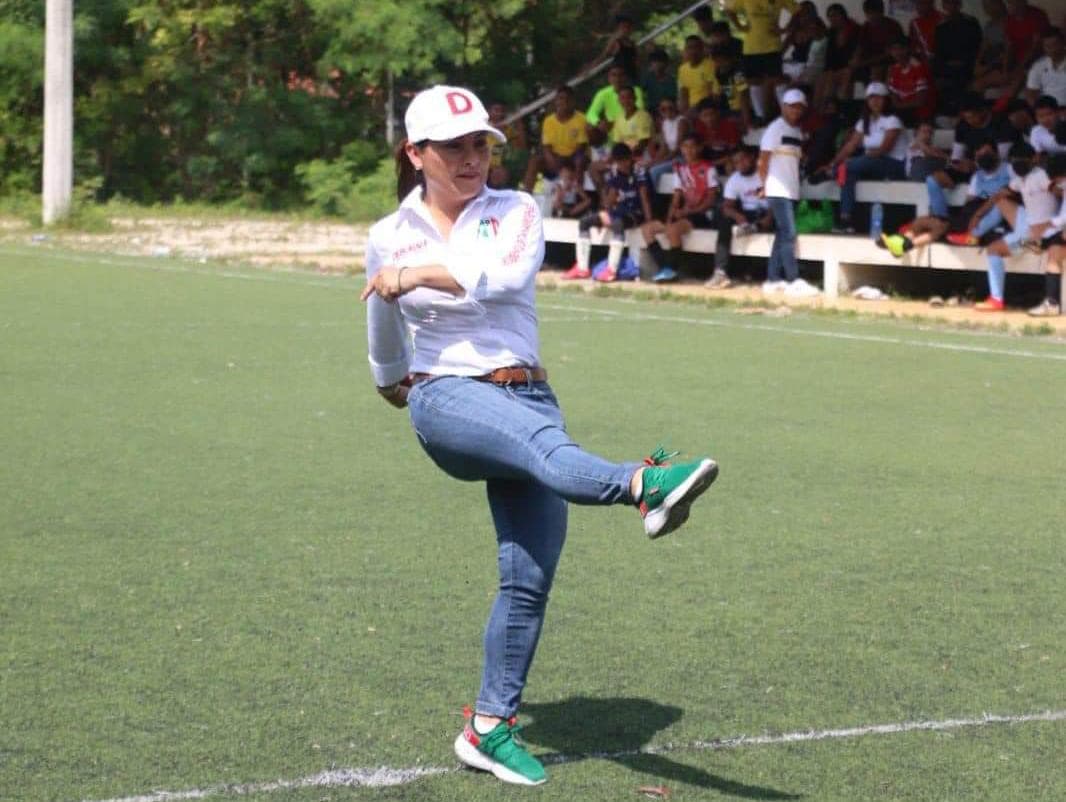 "En este partido, hacemos equipo con la juventud": Deborah Angulo