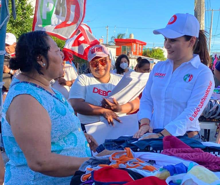"Escuchar para sumar, también es parte de mi propuesta": Deborah Angulo