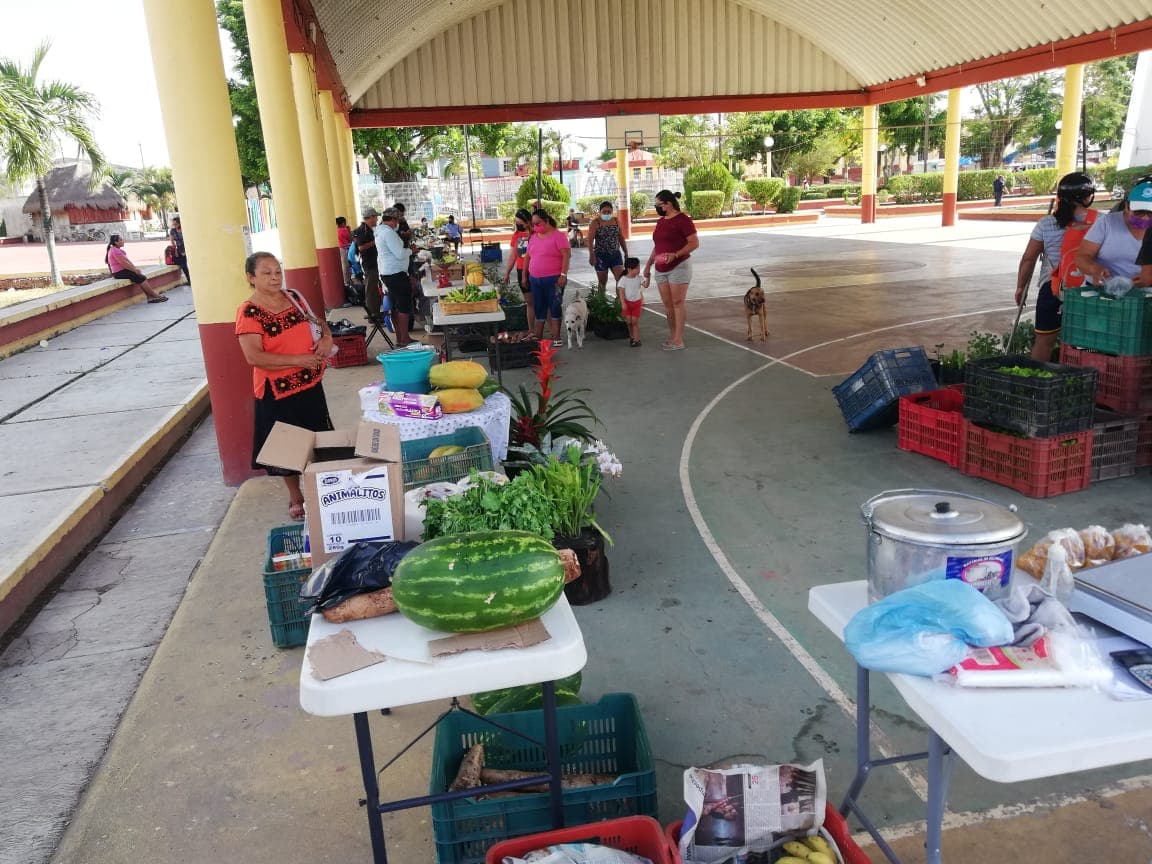 Critica agricultor tianguis del programa ‘Sembrando Vida’