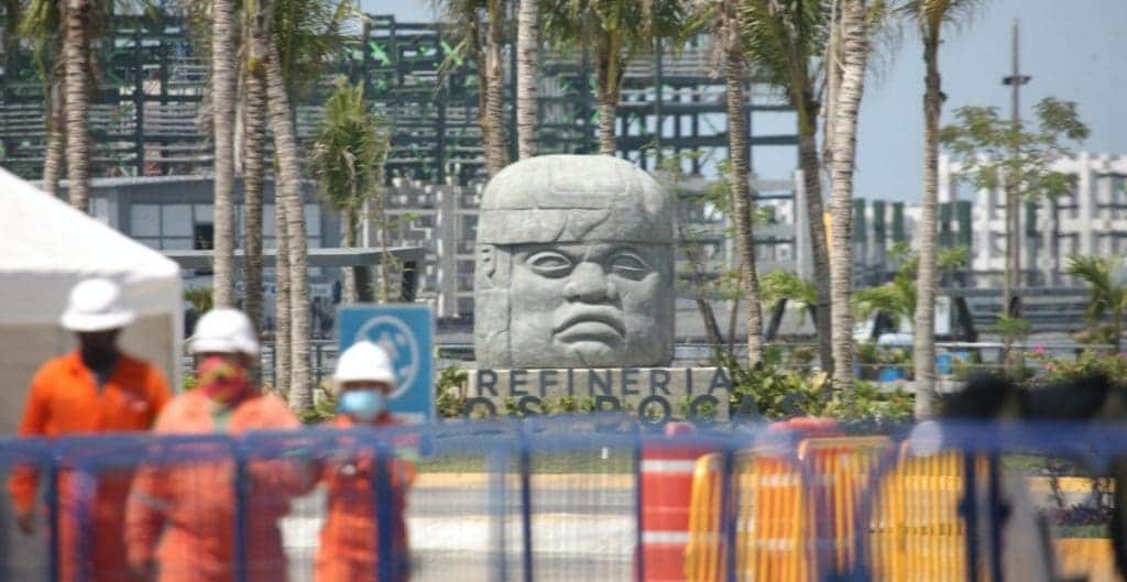 AMLO inaugura Dos Bocas pero... sólo las oficinas