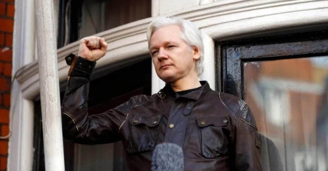 Autorizan extradición de Julian Assange a los Estados Unidos
