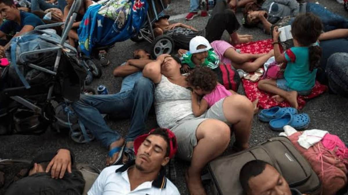 ‘Nos engañaron’: Migrantes denuncian al Gobierno por dejarlos sin visas humanitarias