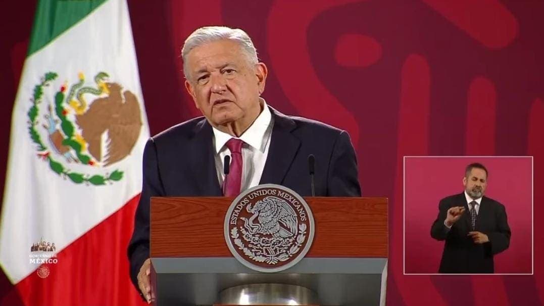 AMLO anuncia que demandará a Vulcan y Calica por "catástrofe ecológica"