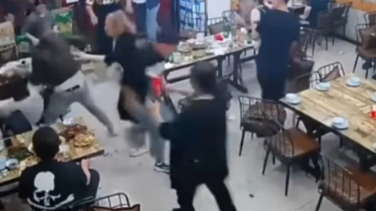 VIDEO: Hombres atacan a cuatro chicas en un restaurante en China
