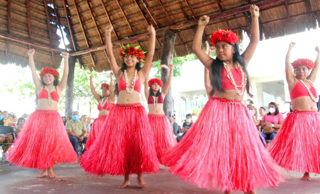 Ofrece DIF cursos de idiomas, capacitación para el trabajo y activación física en Solidaridad