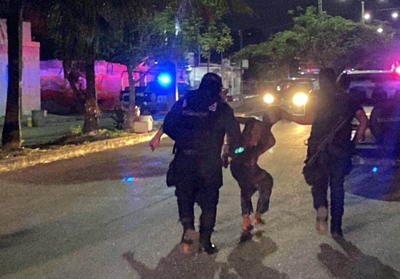 Ejecutan a un policía municipal en Cancún