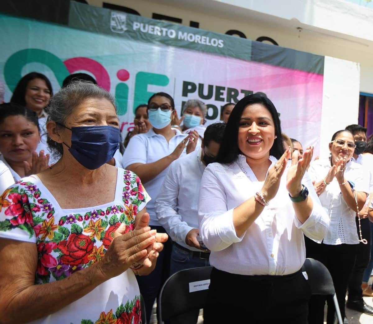 Entrega Blanca Merari constancias de discapacidad a portomorelenses