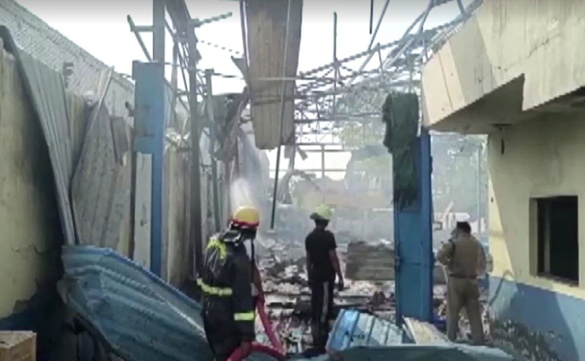 Fuerte explosión química en una fábrica de la India deja 12 muertos y 21 heridos 