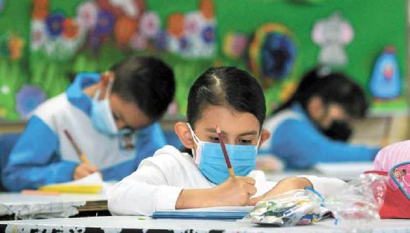 Se mantendrá el uso obligatorio del cubrebocas en escuelas del estado