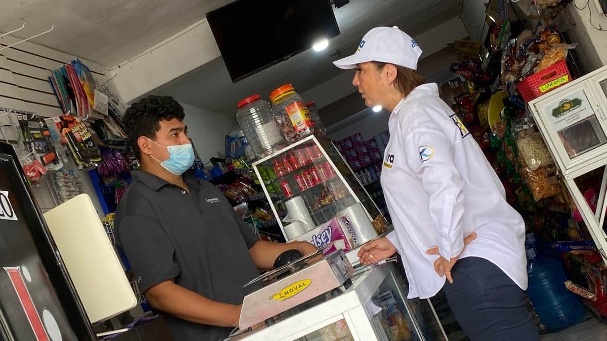 Soy una mujer que sí quiere trabajar al lado de la gente: Kira Iris